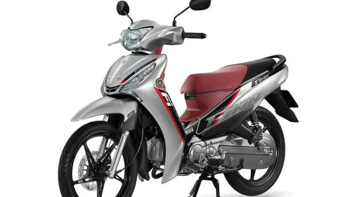 Yamaha Finn terbaru 2026 resmi meluncur dengan tampilan makin modern, fitur digital, dan konsumsi BBM super irit yang bikin penasaran pecinta motor bebek. (otomotifnet.gridoto.com)
