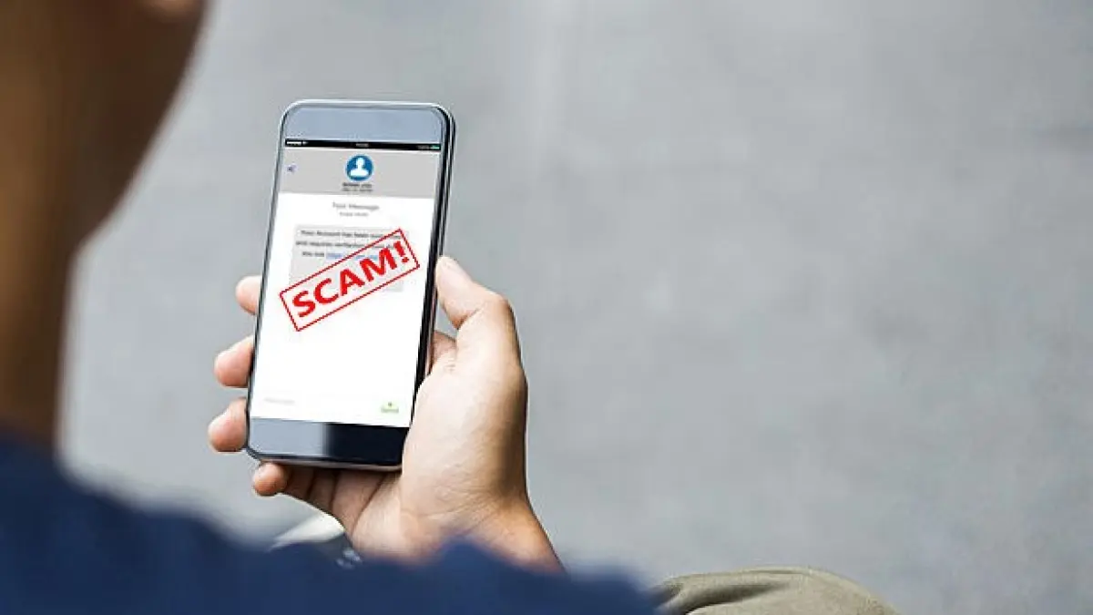 Hati-hati jika menerima telepon mengatasnamakan pejabat atau anggota DPR. Komdigi mengungkap ribuan nomor scam kini beredar di Indonesia. (943litefm.com)