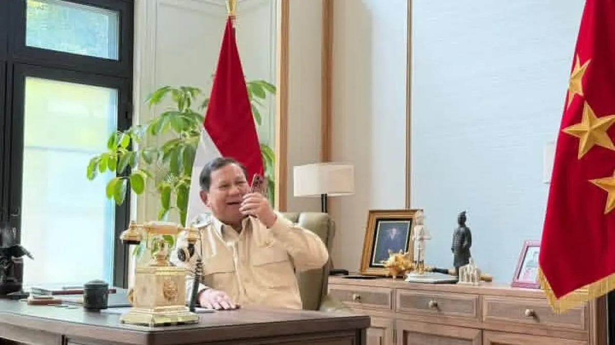 Indonesia kini bukan lagi sekadar pengguna pupuk, tapi mulai jadi pemasok dunia. Prabowo mengungkap lima negara sudah meminta pasokan pupuk dari RI di tengah krisis global. (Sumber Foto: Instagram @prabowo)