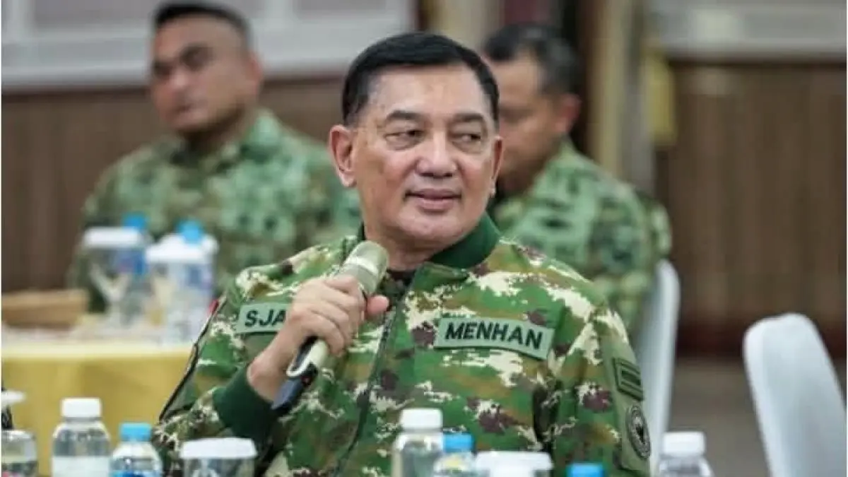 TNI kini kembali patroli di sejumlah daerah untuk menghidupkan siskamling. Pemerintah klaim kriminalitas di beberapa wilayah mulai menurun. (Sumber Foto: Instagram @sjafrie.sjamsoeddin)
