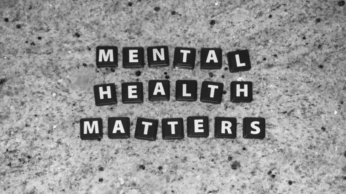 meningkatnya kesadaran mental health di kalangan anak muda (Photo by Marcel Strauß on Unsplash)