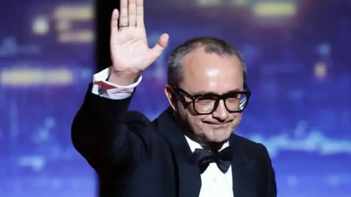 Panggung Cannes berubah jadi seruan damai saat sutradara Rusia Andrey Zvyagintsev meminta Putin menghentikan perang (Sumber Foto: Instagram @showroom_news_magazine)