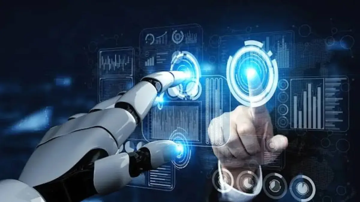 Ancaman di dunia maya semakin nyata. Sepanjang 2025, Indonesia menghadapi 5,5 miliar serangan siber, mulai dari pencurian data hingga peretasan sistem penting negara. (Miles IT)