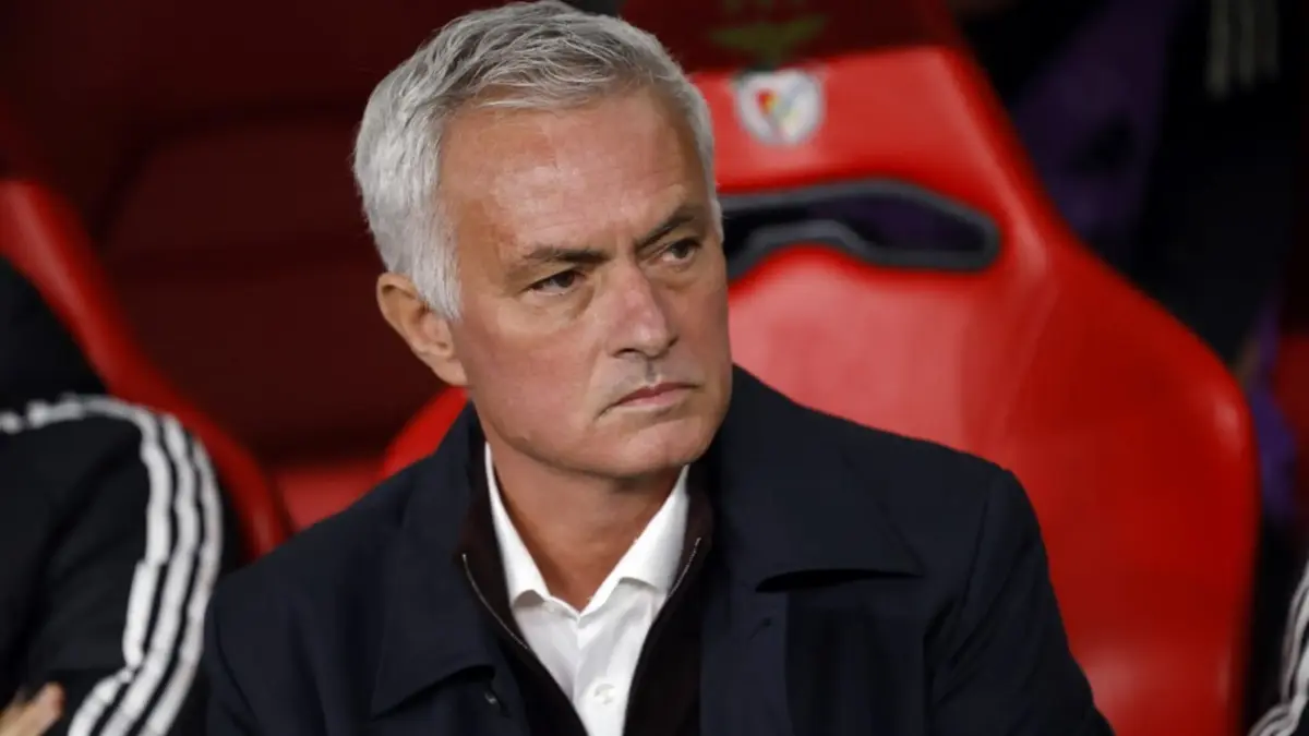 Mourinho memang selalu punya cara unik. Saat kembali ke Real Madrid, ia dikabarkan membawa sosok yang sudah menemaninya selama bertahun-tahun. (FILIPE AMORIM/AFP)