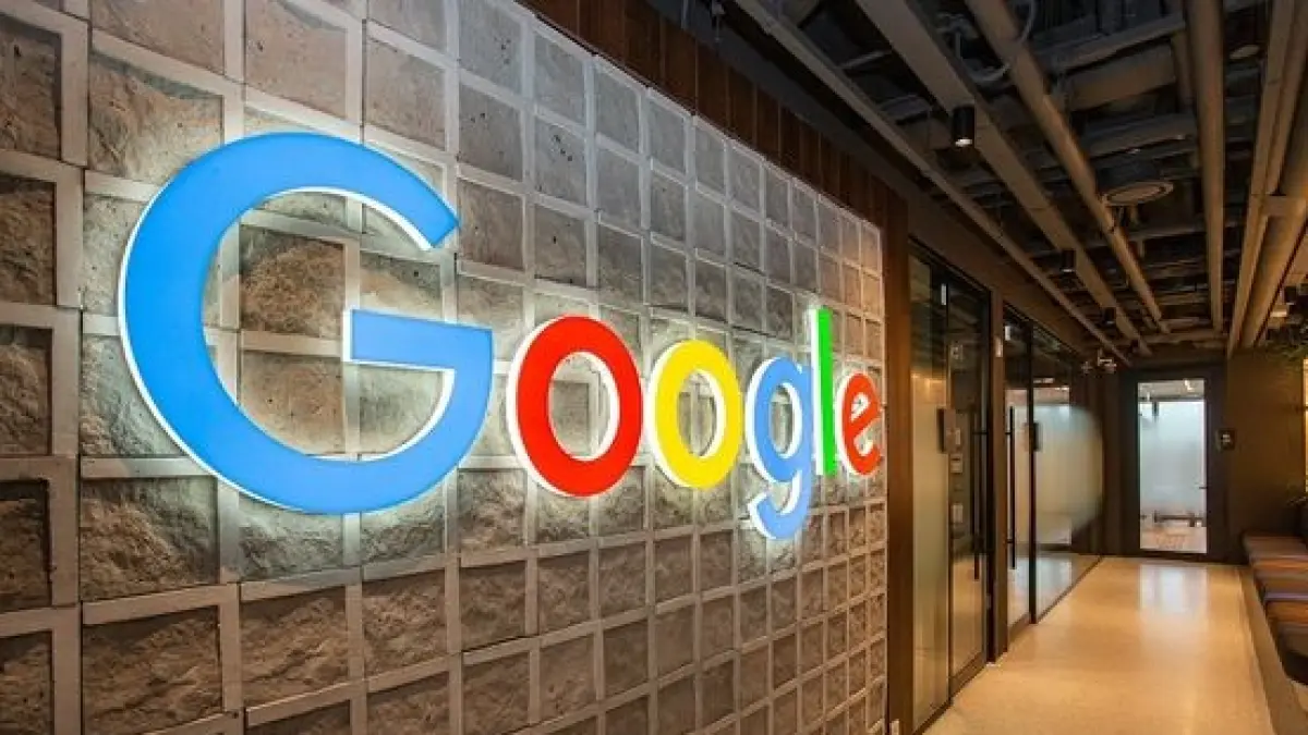 Nilainya mencapai lebih dari Rp15 triliun per bulan. Google dikabarkan menyewa 110 ribu GPU dari SpaceX untuk memenuhi lonjakan permintaan layanan AI Gemini (Gadget Preeks/Pinterest)