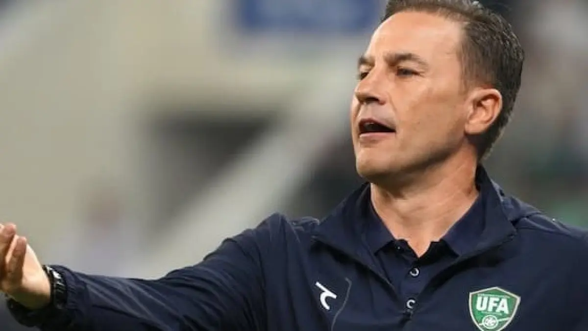 Debut pertama Uzbekistan di Piala Dunia 2026 justru diawali insiden tak terduga. Rombongan tim asuhan Fabio Cannavaro dikabarkan sempat menjalani pemeriksaan keamanan tambahan saat tiba di Amerika Serikat. (Sumber foto : One Football)