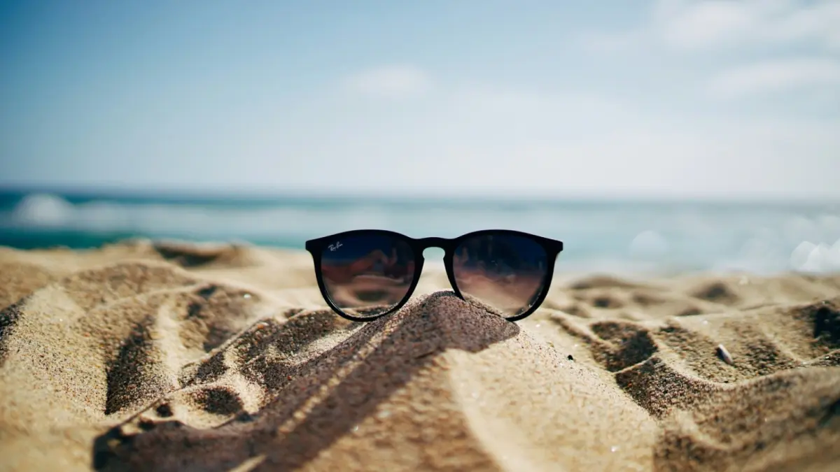 fenomena suhu yang semakin panas, dampaknya terhadap kehidupan sehari-hari (Photo by Ethan Robertson on Unsplash)