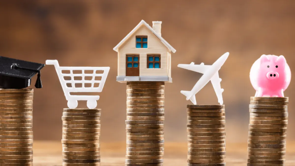 Banyak orang mengira hidup tenang hanya bisa dimiliki mereka yang bergaji besar. Padahal, ada orang dengan penghasilan biasa yang punya tabungan, dana darurat, bahkan investasi. Sementara ada juga yang bergaji tinggi tapi selalu merasa kekurangan (ilustrasi)