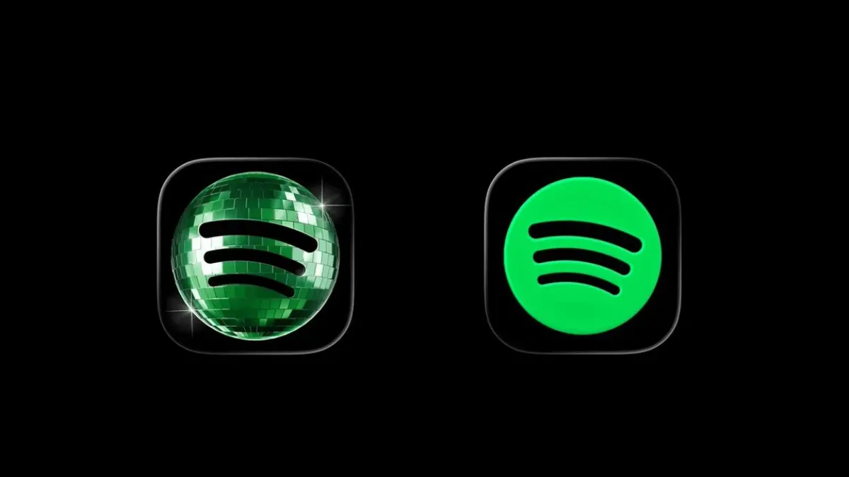 Setelah hampir satu bulan memicu pro dan kontra, Spotify akhirnya mengembalikan logo hijau klasik yang sudah dikenal jutaan pengguna di seluruh dunia. Banyak yang mengeluh ikon baru sulit dikenali, tetapi ada juga yang menganggapnya sebagai langkah kreatif yang berani. (@manekenthe/X)