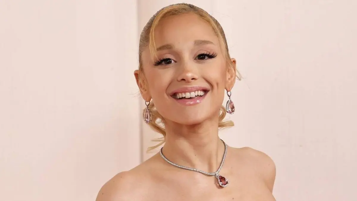 Di tengah kesibukannya sebagai bintang dunia, Ariana Grande memilih menggunakan pengaruhnya untuk membantu mereka yang membutuhkan. Aksi kemanusiaannya untuk anak-anak Gaza kini menuai pujian dari berbagai penjuru dunia. (Sumber: Audacy)