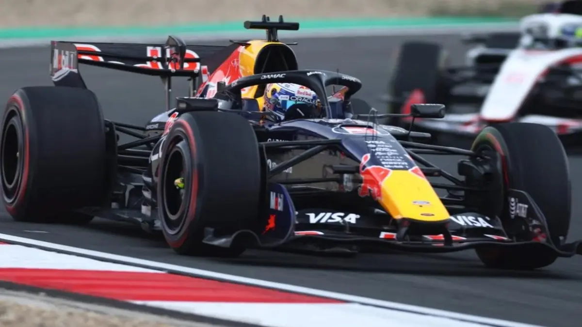GP Austria 2026 bukan sekadar balapan kandang bagi Red Bull. Tim asal Milton Keynes datang dengan upgrade terbesar musim ini yang bisa menentukan arah persaingan mereka hingga akhir musim. 