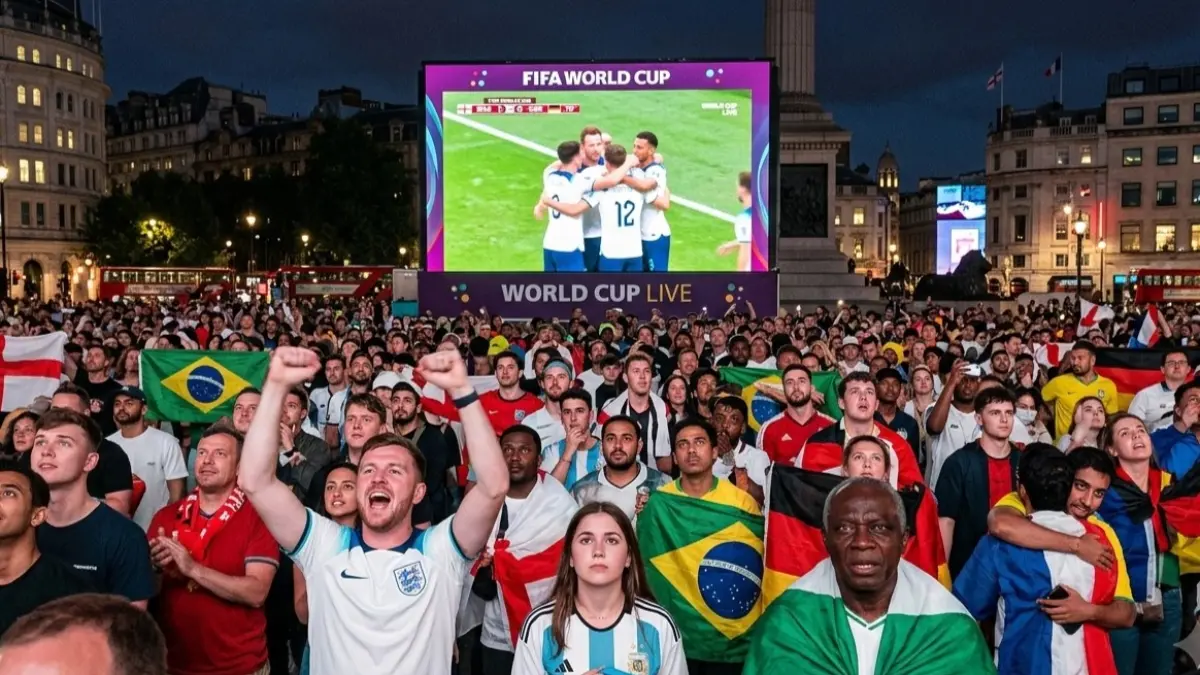 bagaimana Piala Dunia bukan sekadar ajang olahraga, melainkan fenomena global yang menyatukan emosi, percakapan, dan kebersamaan lintas negara. (photo by Gemini.ai)