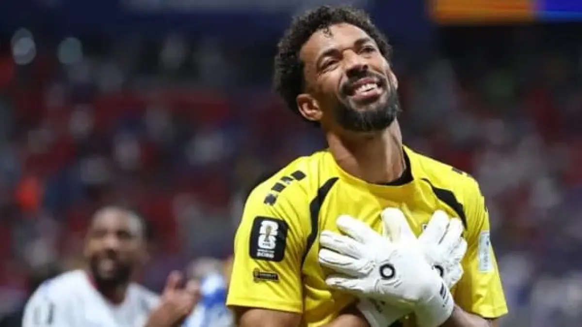 Kiper Tanjung Verde, Vozinha tampil gemilang Dan mengantarkan negaranya ke fase gugur pada debut Tanjung Verde di Piala Dunia (Sumber Foto : BBC)