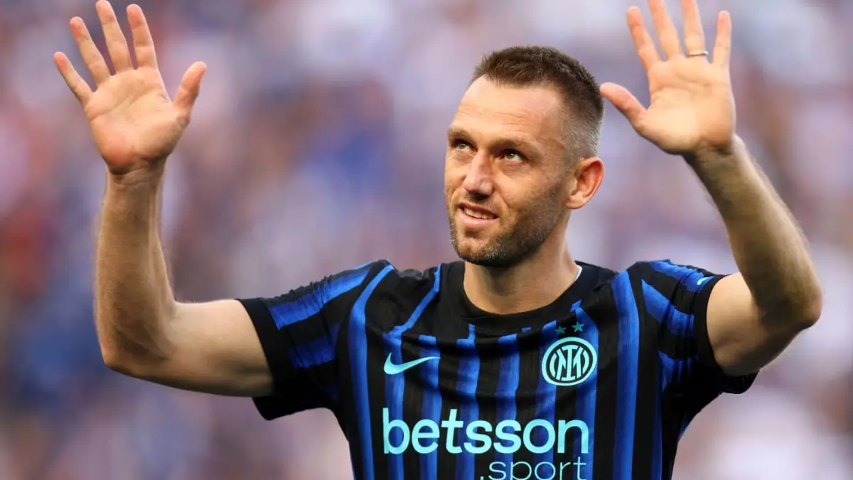 Stefan De Vrij siap tinggalkan Inter musim depan (Sumber Foto : goal.com)
 