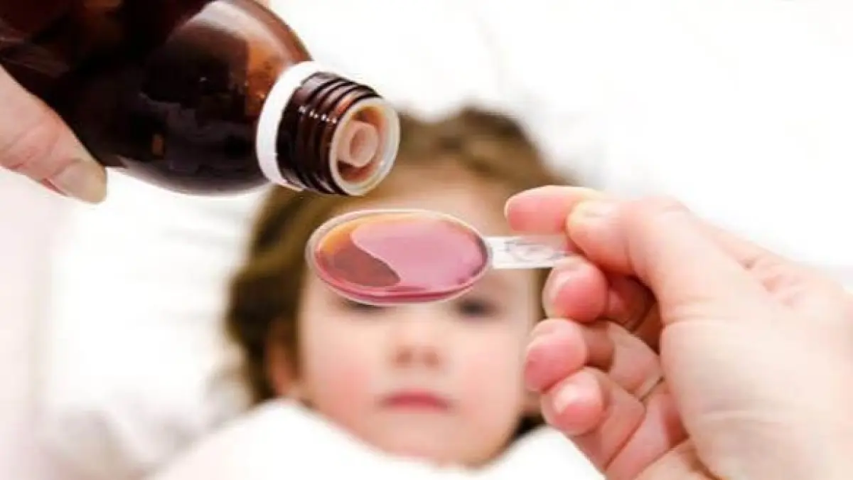 Masih memberi paracetamol berdasarkan usia anak? Dokter mengingatkan bahwa dosis yang tepat harus dihitung dari berat badan. Kesalahan dosis bisa membuat obat kurang efektif, bahkan berisiko bagi kesehatan. (Sumber Foto : Parentune)