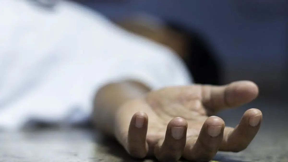 Semalaman mengerjakan skripsi, mahasiswa semester akhir UIN SATU Tulungagung ditemukan meninggal di kamar kosnya. Berikut kronologi lengkap dan keterangan polisi. (Sumber Foto: Pinterest)