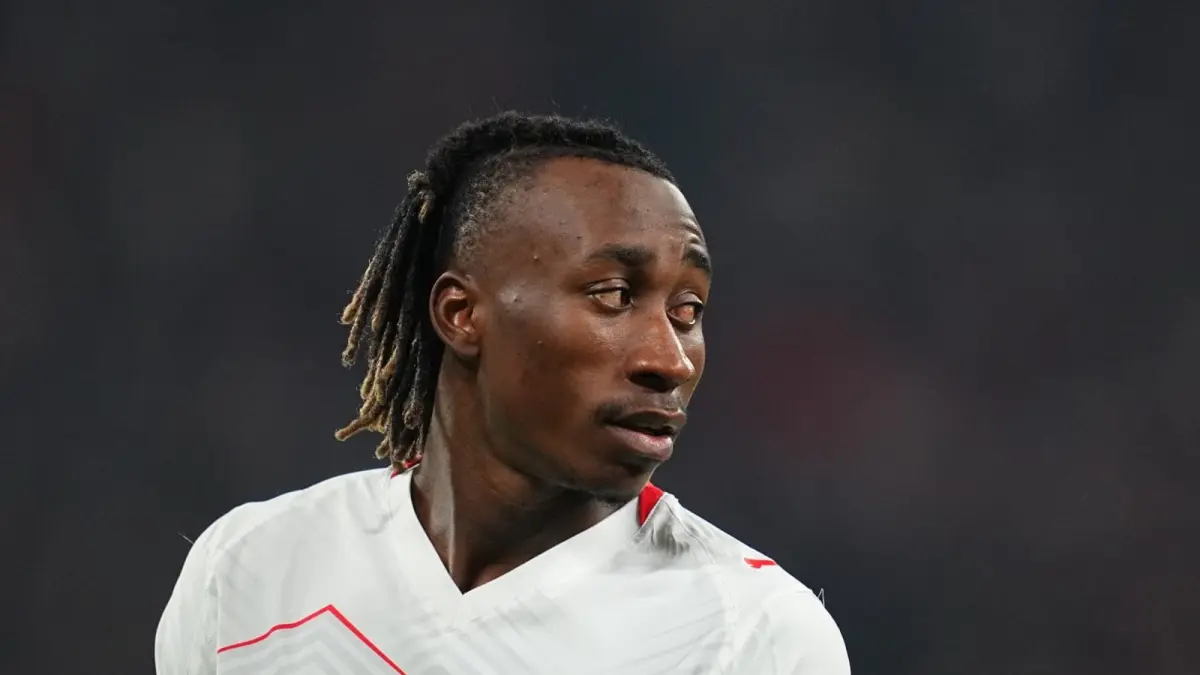 Bursa transfer kembali memanas! PSG disebut berada di posisi terdepan untuk mengamankan tanda tangan Yan Diomande meski Liverpool lebih dulu mengincarnya. (Sumber foto : BFW)