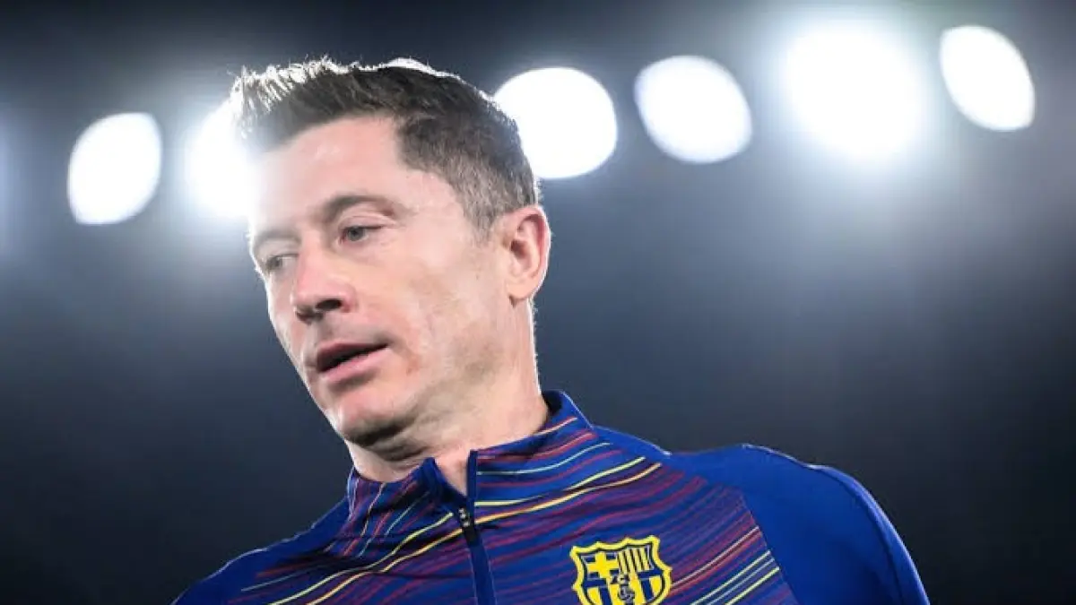 Robert Lewandowski akhirnya menjatuhkan pilihannya untuk bergabung bersama Chicago Fire setelah petualangannya bersama Barcelona dipastikan berakhir (Sumber Foto : Reuters)