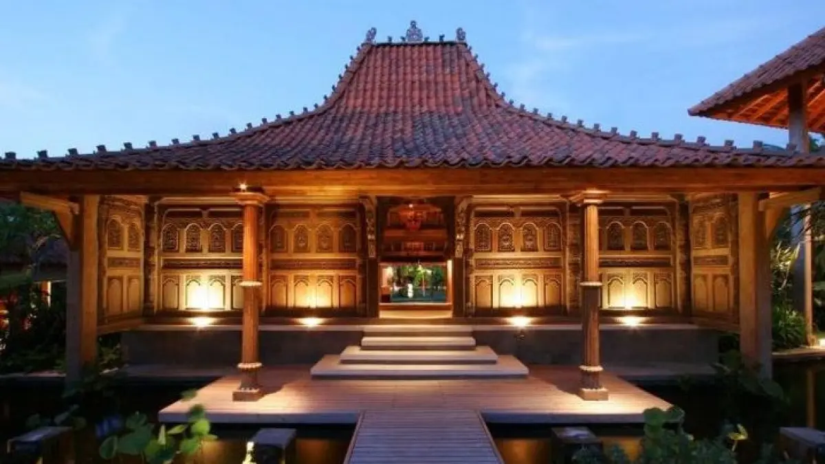 Sebelum Feng Shui dikenal luas, masyarakat Jawa sudah memiliki Petung, sebuah ilmu tata ruang yang menjadi pedoman pembangunan Rumah Joglo. (Sumber: Pinterest)