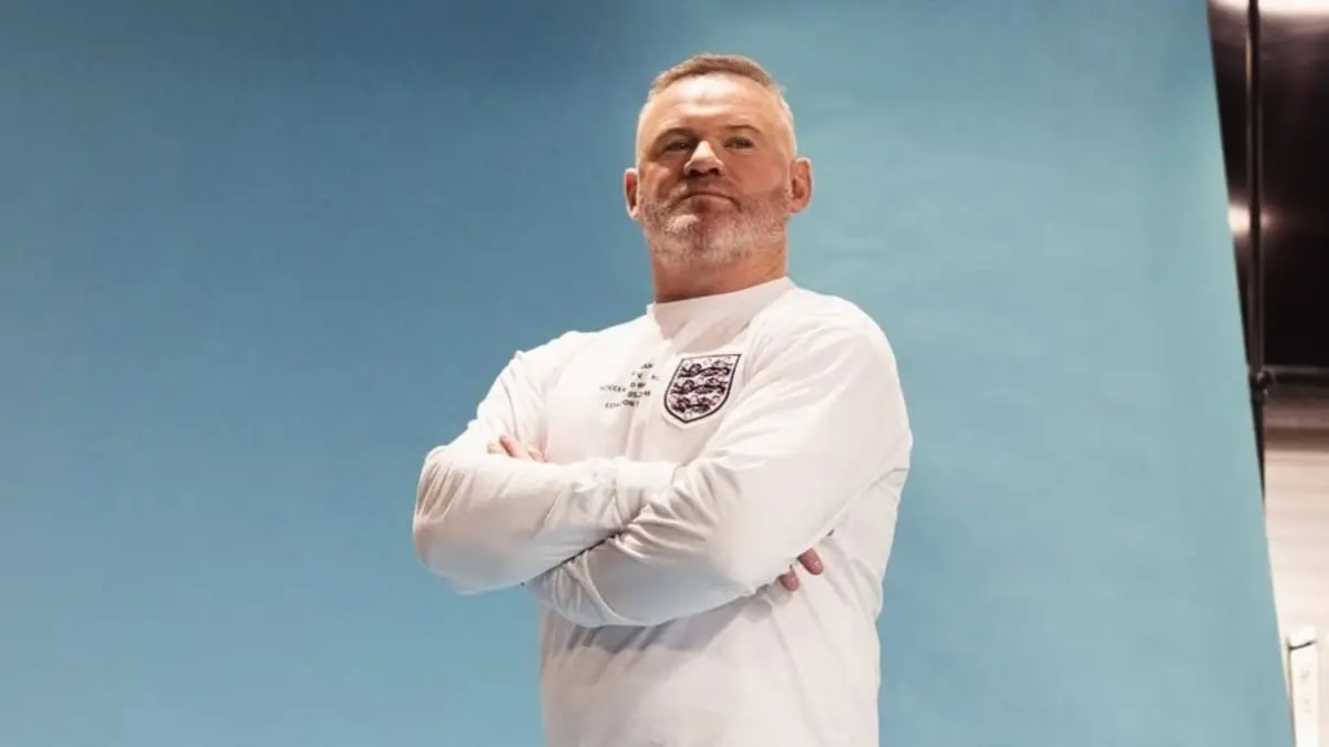 Keputusan FIFA mengizinkan Folarin Balogun tetap bermain memicu kontroversi besar. Rooney mengecam, Belgia protes, dan nama Donald Trump ikut terseret. Apa sebenarnya yang terjadi? (Sumber foto: Instagram/socceraid)