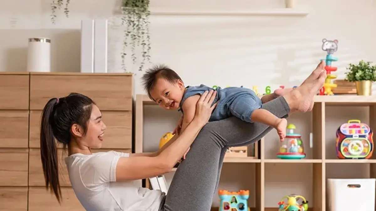 Memilih daycare atau nanny bukan hanya soal biaya dan kenyamanan. Simak kelebihan, kekurangan, dan tips menentukan pengasuhan terbaik untuk si kecil. (ilustrasi)