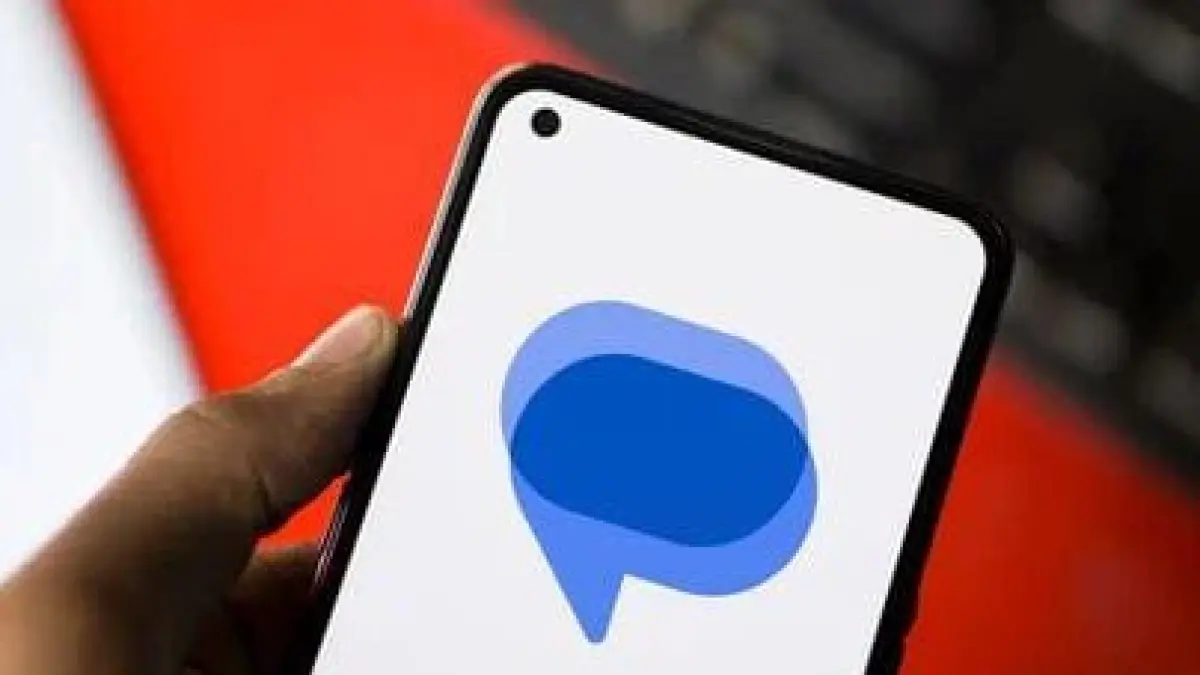 Samsung resmi mengakhiri dukungan Samsung Messages di Amerika Serikat. Pengguna Galaxy kini diarahkan beralih ke Google Messages yang menawarkan fitur RCS, keamanan lebih baik, dan integrasi AI. (SlashGear/Pinterest)