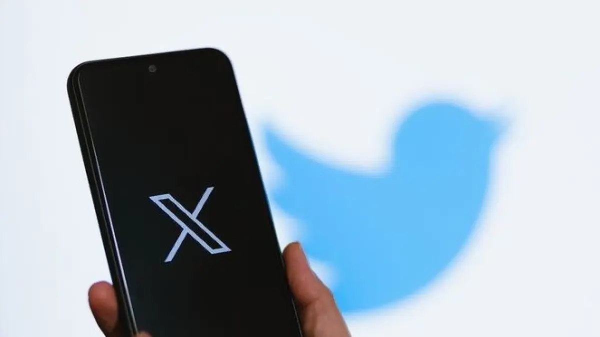 X semakin serius mengembangkan konten video. Kini pengguna iPhone bisa merekam dan mengedit video langsung di aplikasi dengan fitur baru yang dirancang khusus untuk para kreator. (t3n Magazine/Pinterest)