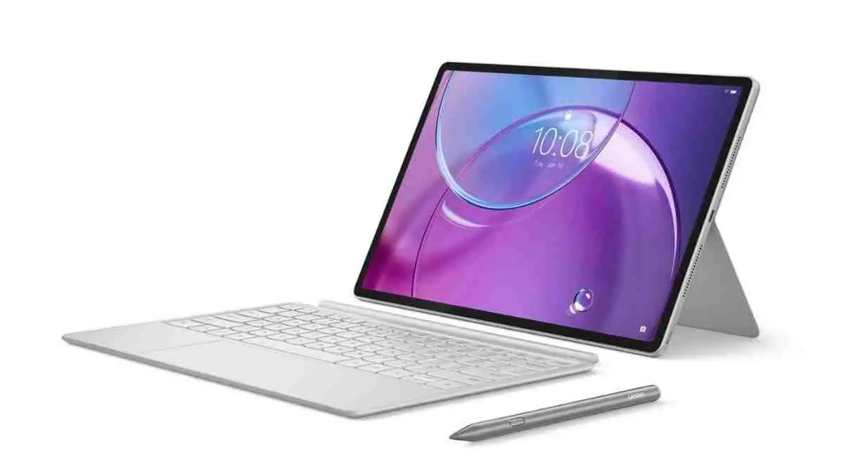 Lenovo merilis Idea Tab di Indonesia untuk pelajar dan mahasiswa. Tablet ini sudah dilengkapi keyboard serta stylus dalam paket penjualan, sehingga siap digunakan untuk belajar maupun bekerja. (blibli.com)