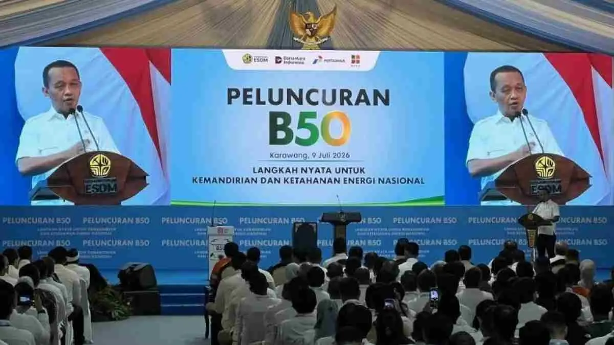 Menteri Energi dan Sumber Daya Mineral (ESDM) Bahlil Lahadalia dalam peluncuran Program Mandatori Biodiesel B50, di Rest Area Km 57, Kabupaten Karawang, Jawa Barat, Kamis (9/7/2026). (Sumber foto: ANTARA/Putu Indah Savitri)
