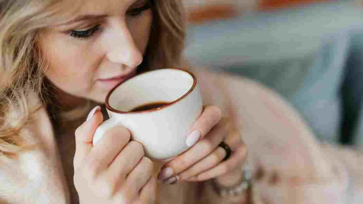 Di tengah ramainya tren matcha, boba, hingga berbagai minuman viral, kopi tetap menjadi primadona. Ternyata bukan hanya karena kandungan kafeinnya, tetapi juga karena aroma, cita rasa, hingga pengalaman yang ditawarkan dalam setiap tegukan. (ilustrasi)
