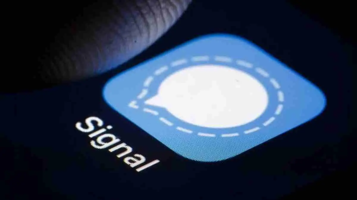 Kabar baik bagi pengguna Signal! Aplikasi ini tengah menguji fitur yang memungkinkan satu akun digunakan di dua ponsel Android tanpa perlu nomor telepon kedua. Riwayat chat pun dapat disinkronkan, membuat pengalaman berpindah perangkat menjadi jauh lebih praktis. (Mashable/Pinterest)