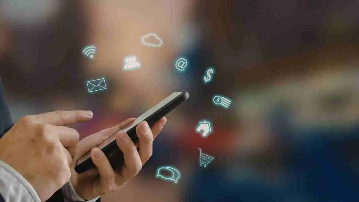 Mengapa media sosial terasa semakin penuh kemarahan? Ternyata bukan hanya karena perbedaan pendapat, tetapi juga dipengaruhi algoritma dan kebiasaan pengguna. Simak penjelasan lengkapnya serta cara membangun interaksi digital yang lebih sehat. (ilustrasi)