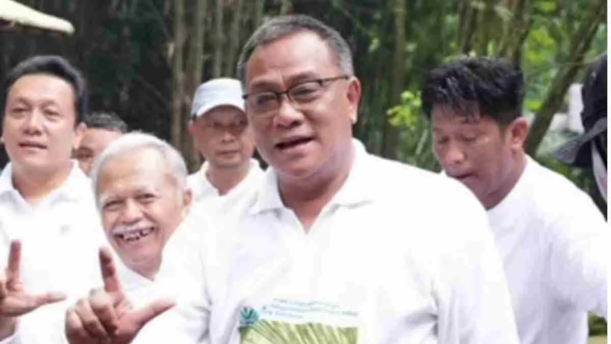 Pemerintah resmi merombak struktur Badan Pengelola Dana Lingkungan Hidup (BPDLH) melalui Perpres Nomor 47 Tahun 2026. Menko Pangan Zulkifli Hasan kini ditunjuk sebagai Ketua Komite Pengarah untuk mengelola dana lingkungan hidup yang nilainya mencapai sekitar Rp22 triliun. (Sumber Foto: Instagram/@lingkunganjumhur)
