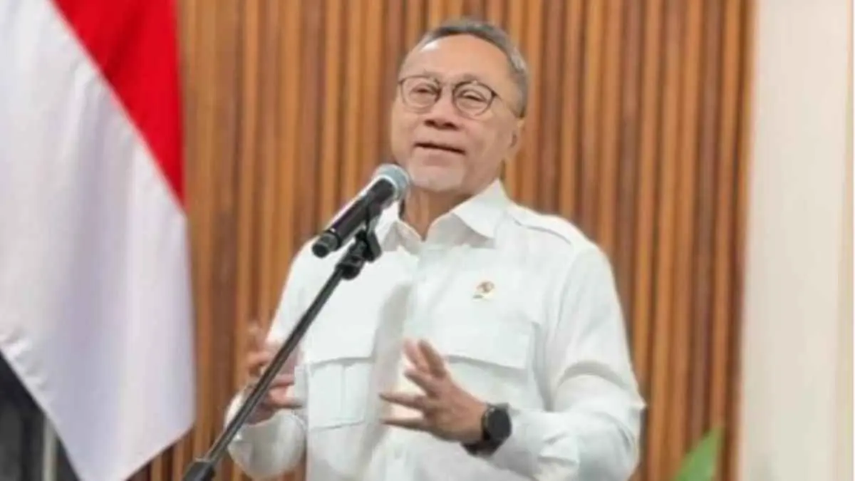 Isu anggaran kipas angin Rp 1,8 triliun untuk Koperasi Desa Merah Putih menjadi sorotan publik. Menko Pangan Zulkifli Hasan membantah kabar tersebut dan menegaskan seluruh anggaran program akan diperiksa oleh BPK dan BPKP. (Sumber Foto: Instagram/@zul.hasan)