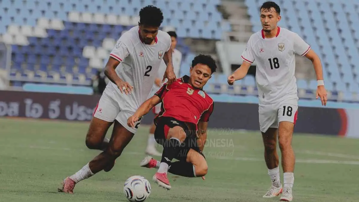 Timnas Indonesia sukses membungkam Timor Leste dengan skor telak 3-0 tanpa balas! Pertandingan bener-bener dikuasai penuh sama skuad Garuda dari menit awal. (pssi)