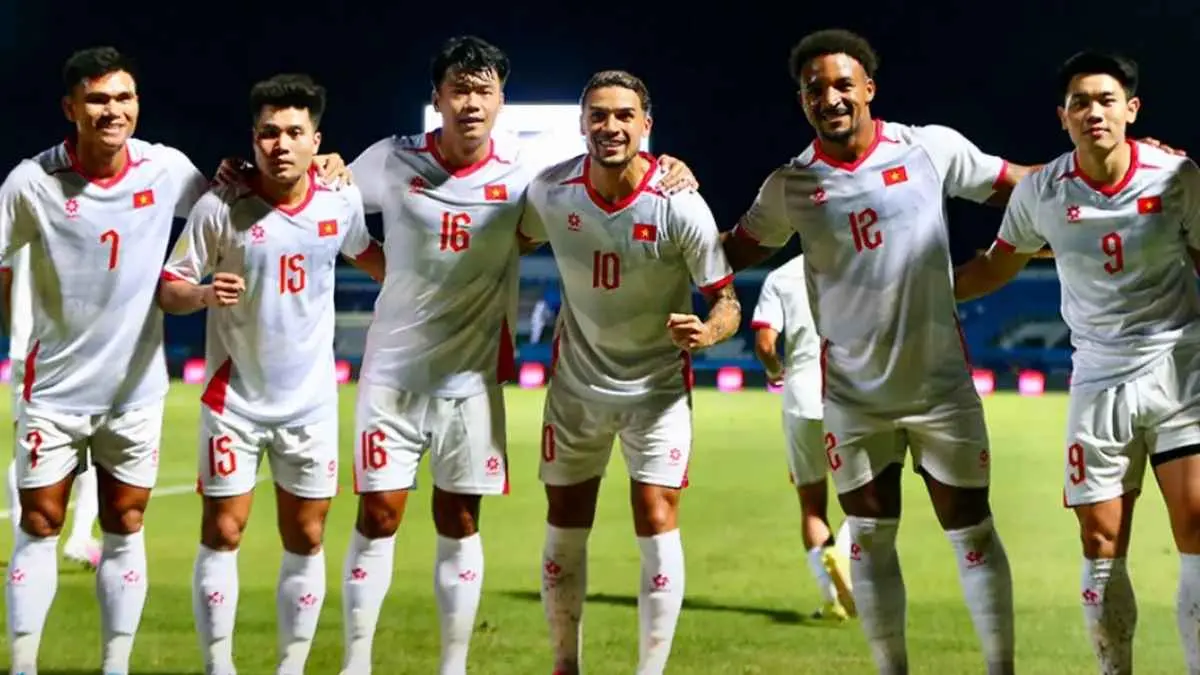 Vietnam datang ke markas Timnas Indonesia bukan dengan modal biasa. Juara bertahan itu belum terkalahkan dalam 20 pertandingan beruntun! Mampukah Garuda memutus rekor mengerikan tersebut di hadapan puluhan ribu suporter? (Dok. vff.org.vn)