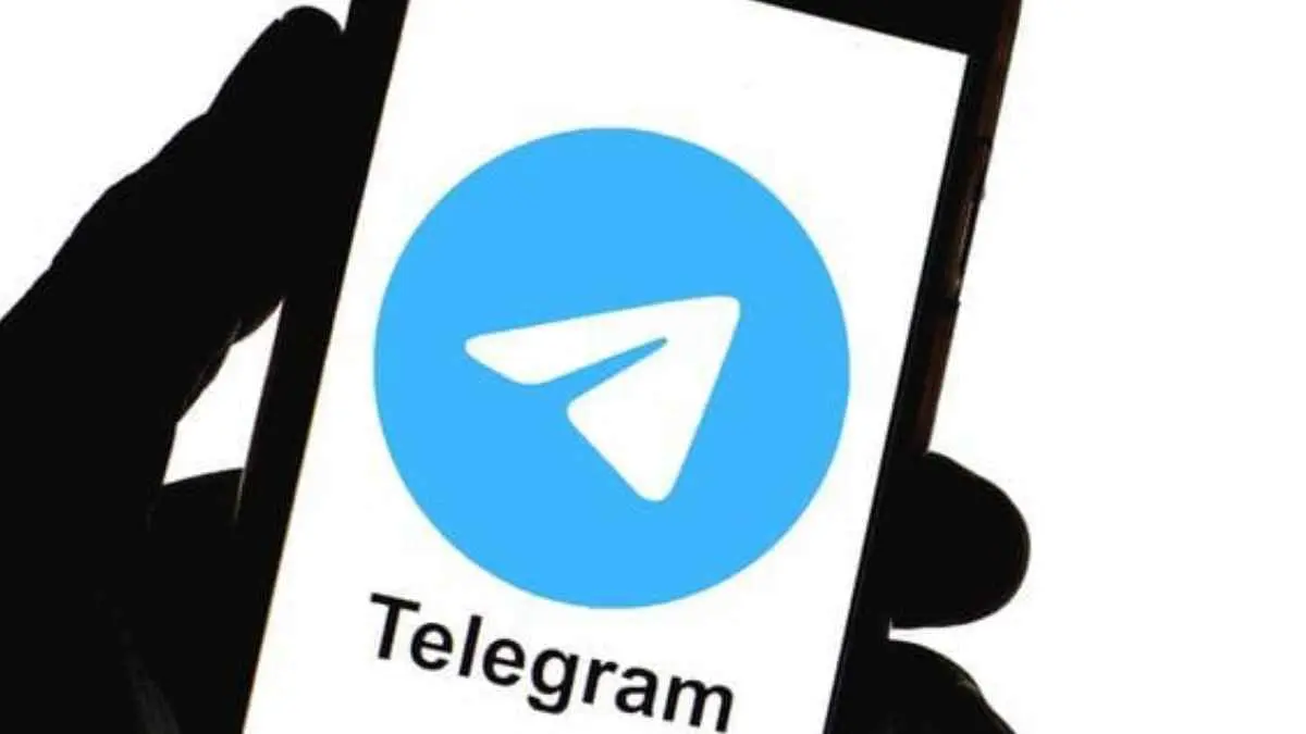 Telegram mendadak menghilang dari App Store sebelum akhirnya kembali tersedia. CEO Telegram, Pavel Durov, menuding insiden itu dipicu modus pemerasan yang memanfaatkan celah moderasi dan sistem pelaporan konten. (sumber: Dergisi/Pinterest)