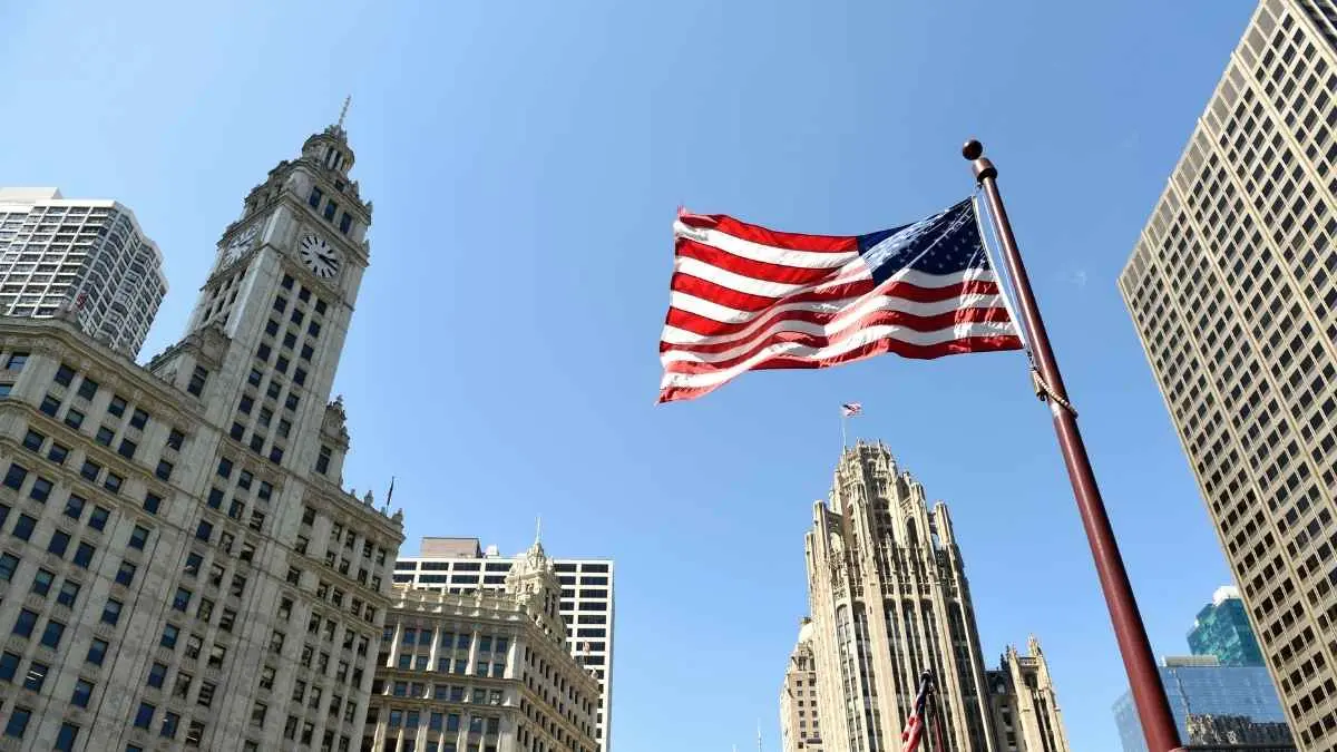 Kabar rencana Amerika Serikat menutup Konsulat di Medan memicu perhatian publik. Apakah layanan visa akan berhenti? Bagaimana dampaknya bagi hubungan Indonesia-AS? (Ilustrasi)