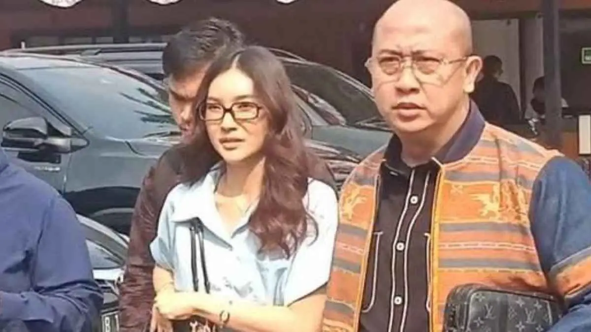 Isu kesehatan mencuat di tengah sidang Sarwendah dan Ruben Onsu. Kuasa hukum Sarwendah mengklaim mengantongi bukti medis resmi. (foto: Muhammad Ahsan Nurrijal/detik.com)