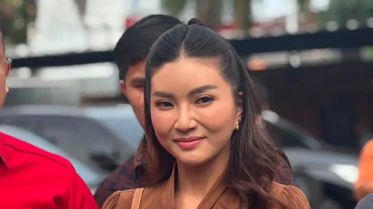 Isu kesehatan muncul di tengah sidang Sarwendah dan Ruben Onsu. Tim hukum Sarwendah mengaku punya bukti medis, tapi tak akan dipublikasikan. (KapanLagi.com/Fikri Alfi Rosyadi)