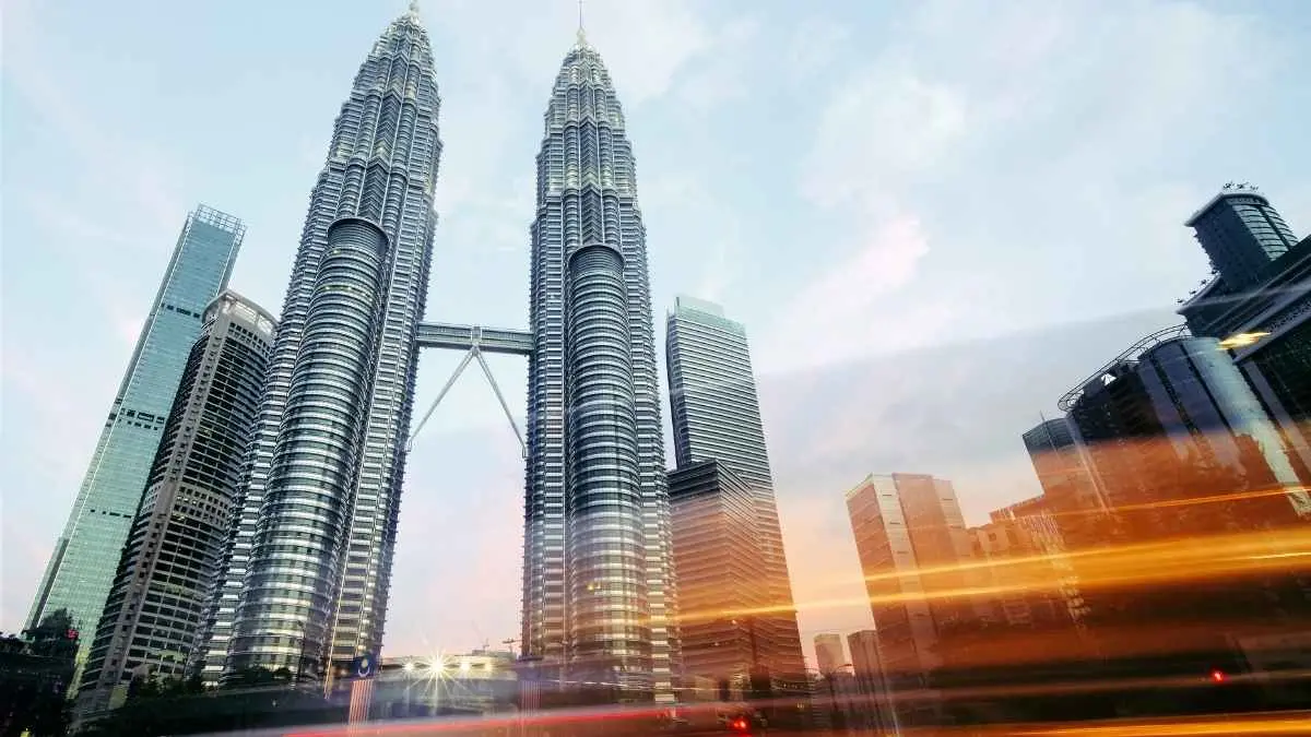 SIM Malaysia ternyata bisa berlaku 10 tahun. Bahkan telat sampai 3 tahun masih ada jalur perpanjangan. Beda banget dengan aturan di Indonesia. (Ilustrasi)