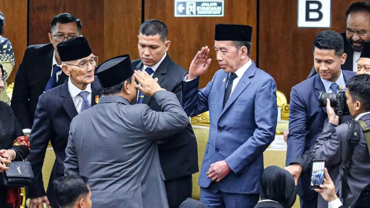 Jokowi terlihat hadir di Sidang Tahunan MPR 2026 bersama sejumlah mantan wakil presiden. Namun, Megawati dan SBY tidak terlihat di Kompleks Parlemen. (Salman Toyibi/ Jawa Pos)