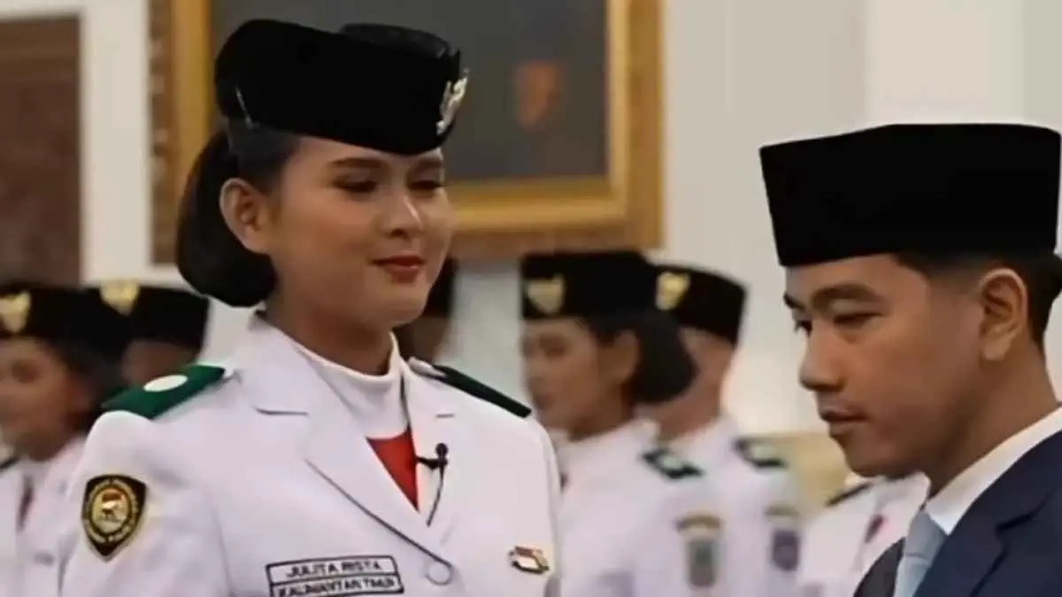 Bukan sekadar barisan pengibar bendera. 76 pelajar dari 38 provinsi terpilih membawa nama daerah masing-masing untuk menjalankan tugas bersejarah di HUT ke-81 RI.  (Sekretariat Presiden)