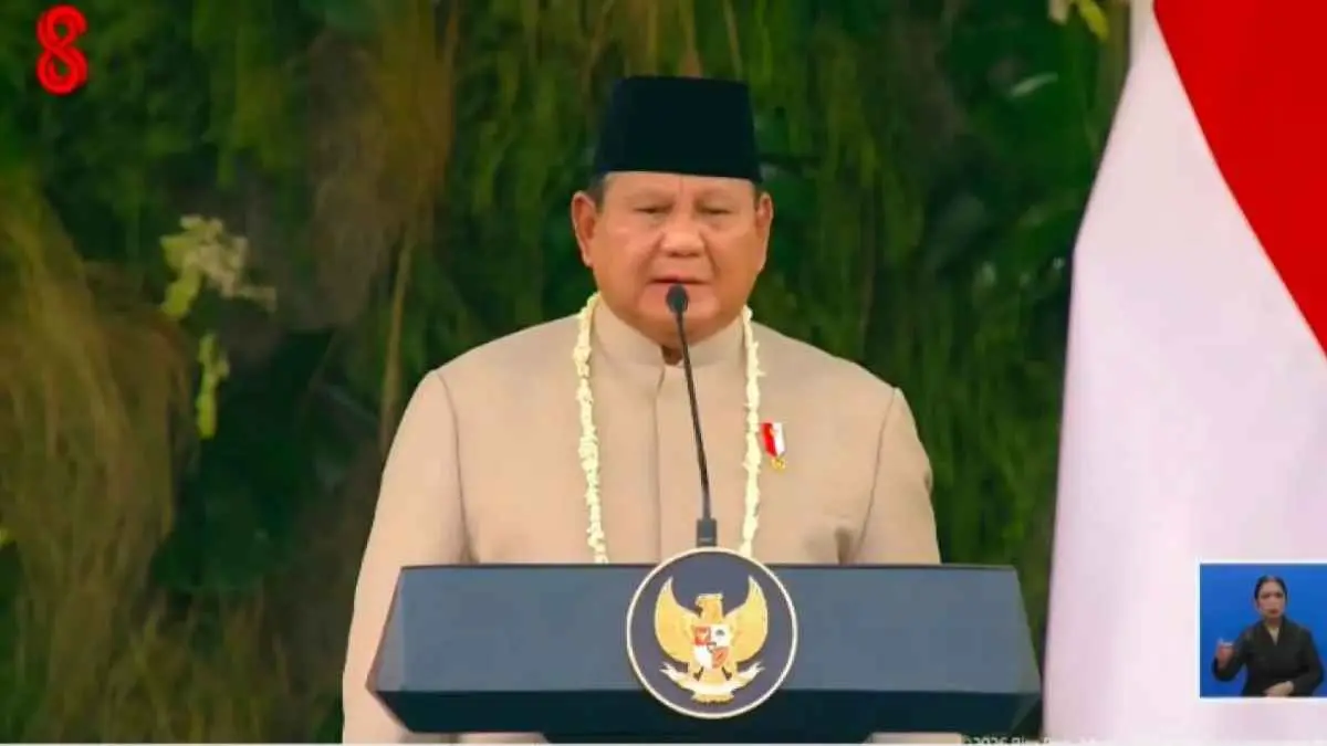 Khidmat dan penuh penghormatan untuk Sang Merah Putih. Presiden Prabowo Subianto memimpin langsung Upacara Penurunan Bendera HUT ke-81 RI di Istana Merdeka. (tangkapan layar).