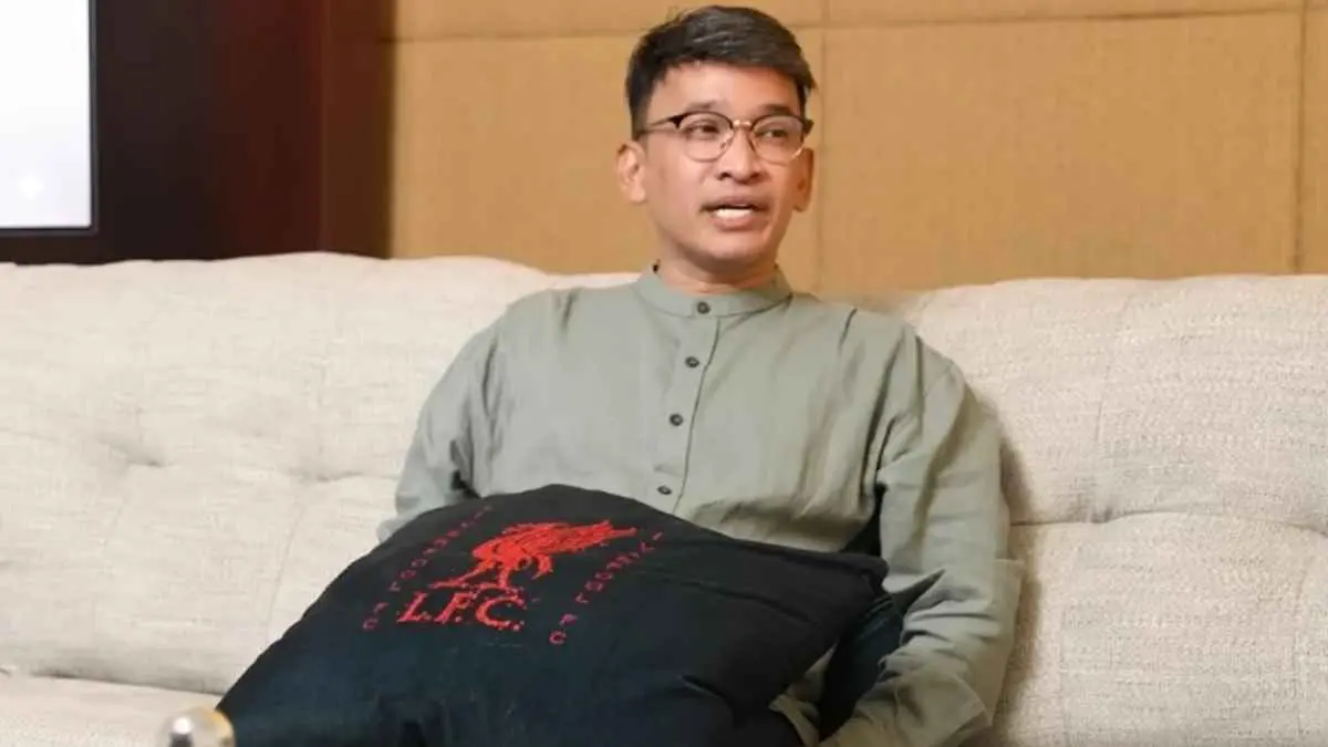 Keinginan Ruben Onsu untuk bertemu anak kembali menjadi sorotan. Lewat kuasa hukumnya, Ruben menegaskan keberatan dengan adanya syarat yang disebut muncul ketika dirinya ingin bertemu anak-anak. (YouTube/Leslar Entertainment)