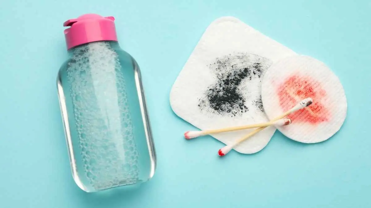 Micellar water atau cleansing balm, kamu tim yang mana?. Sama-sama bisa membantu membersihkan makeup, tetapi cara kerja dan penggunaannya ternyata berbeda. Jangan sampai salah pilih hanya karena ikut tren! (ilustrasi)