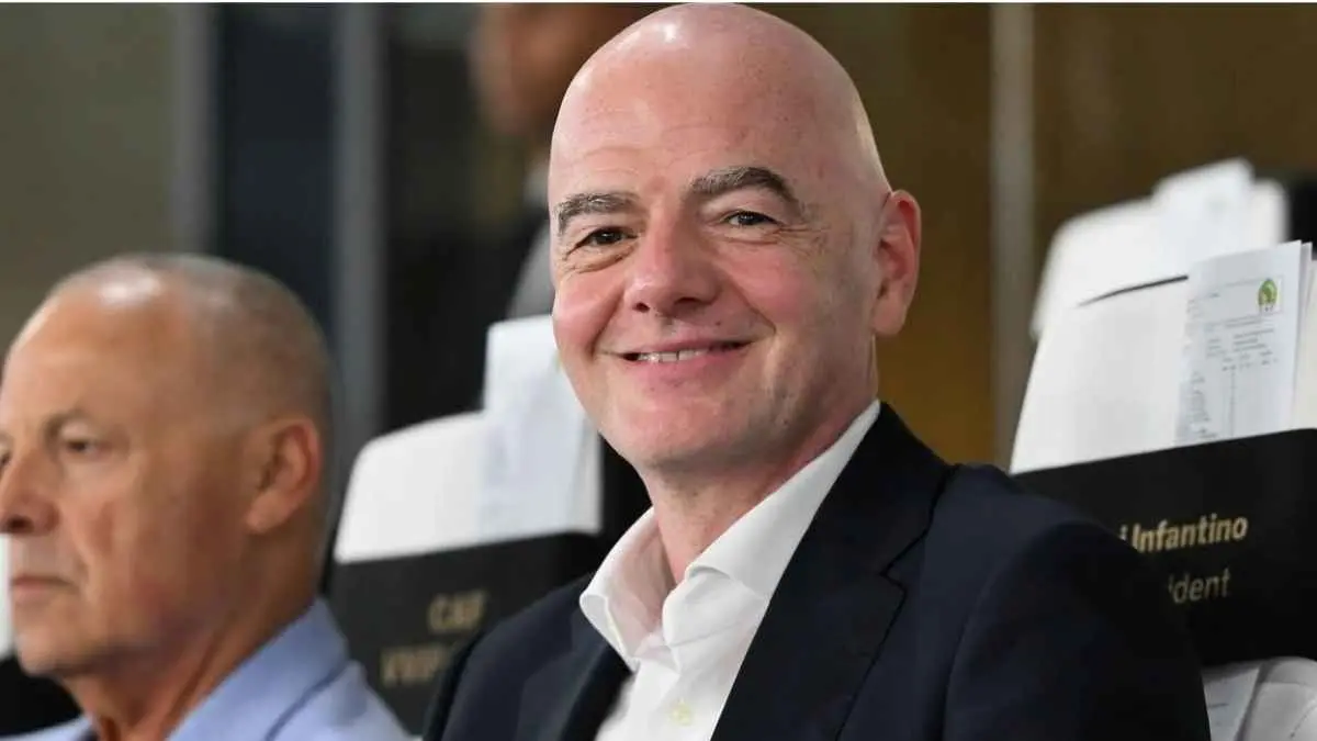 Sejumlah organisasi suporter sepak bola dari berbagai negara mendukung petisi yang mendesak Gianni Infantino mundur dari jabatannya. (instagram.com/gianni_infantino)