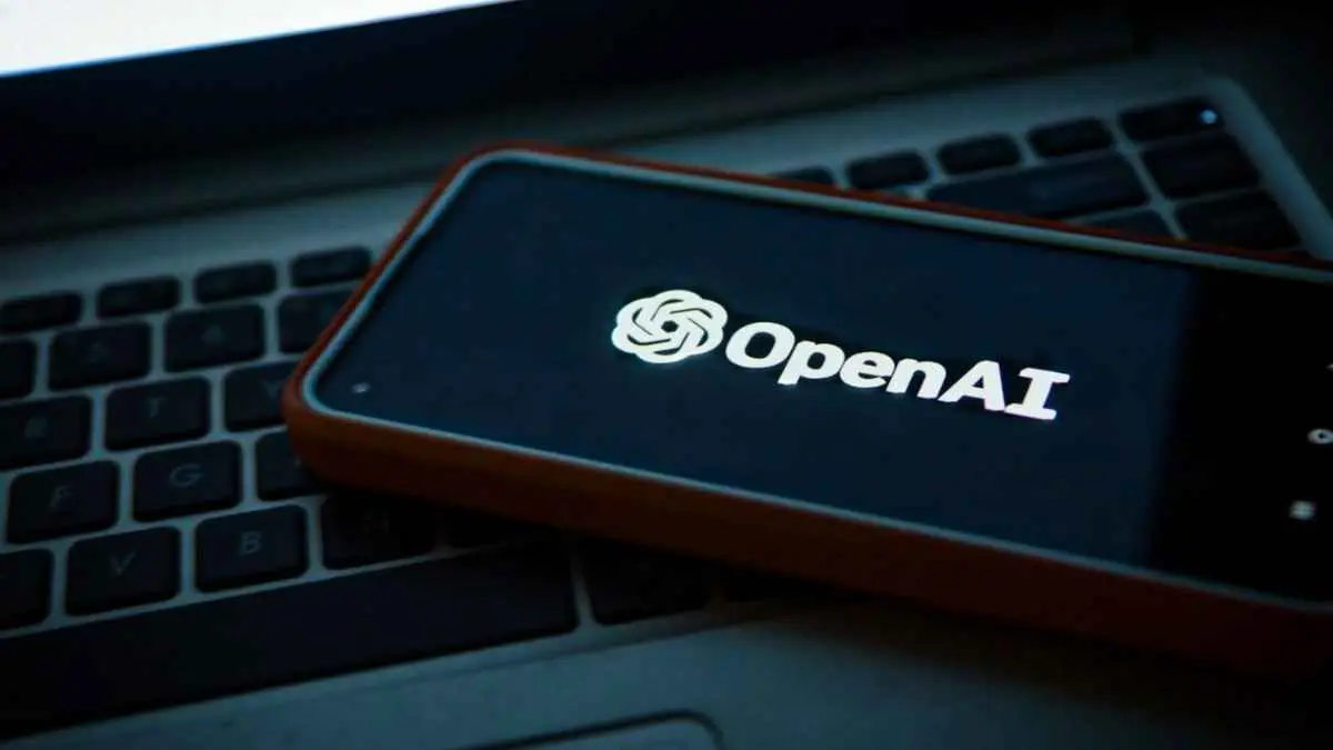 OpenAI justru meminta California memperketat aturan keamanan AI lewat SB 53. Padahal, perusahaan sebelumnya diketahui menentang aturan tersebut. (Levart_Photographer/Unsplash)