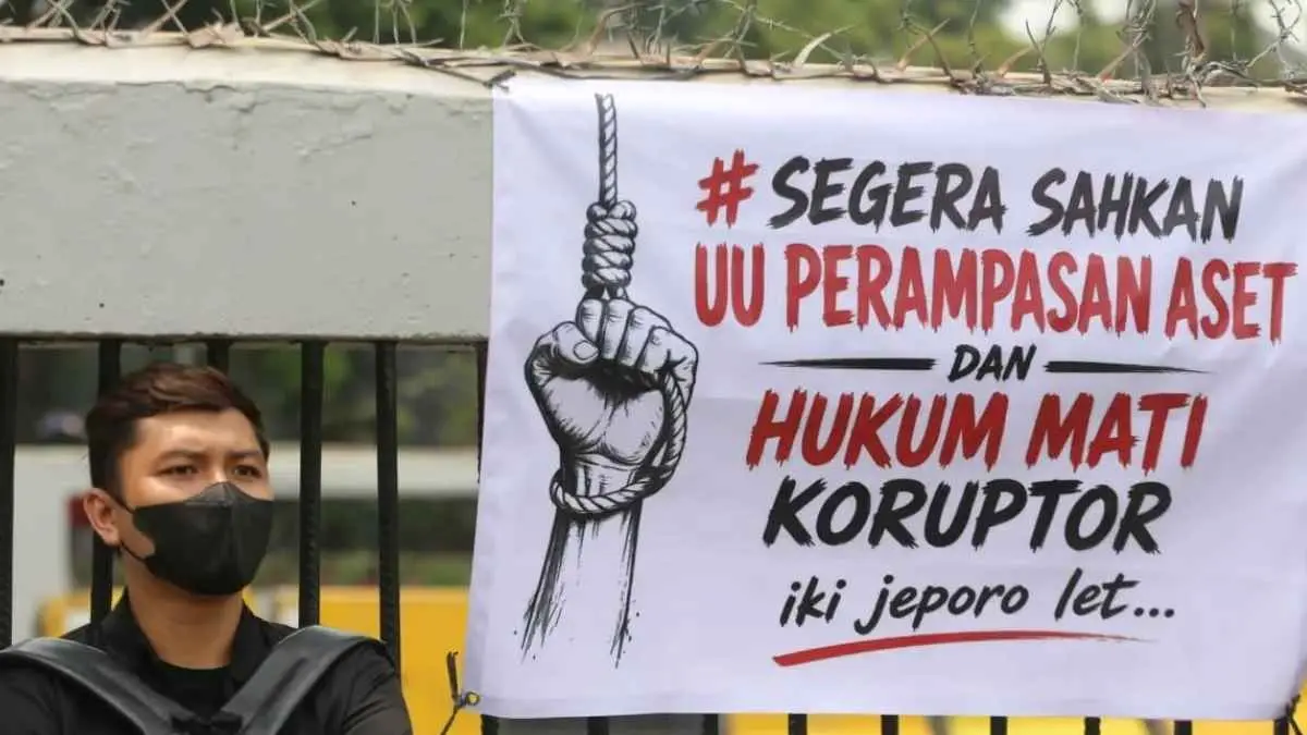 Bagaimana jika aset hasil korupsi bisa kembali dan digunakan untuk membantu masyarakat? RUU Perampasan Aset kini didorong menjadi salah satu kunci menutup kebocoran anggaran negara. (Dery Ridwansah/ JawaPos.com)