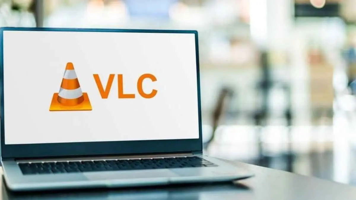 Di tengah era Netflix, YouTube, dan berbagai layanan streaming, VLC justru mencetak pencapaian besar. Pemutar media legendaris ini resmi menembus 7 miliar unduhan di berbagai platform. Hanya sekitar 18 bulan setelah sebelumnya mencapai angka 6 miliar unduhan. (t-online/Pinterest)